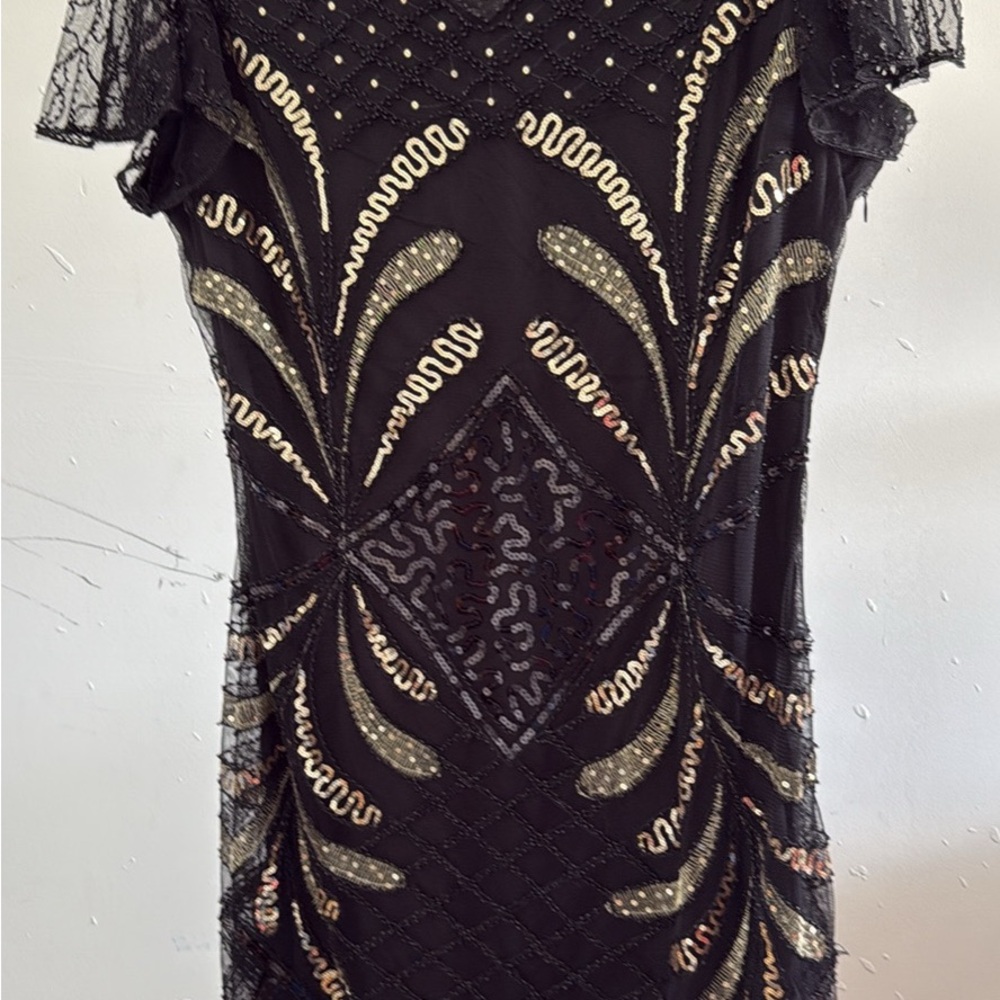Elegant Black and Gold 👗